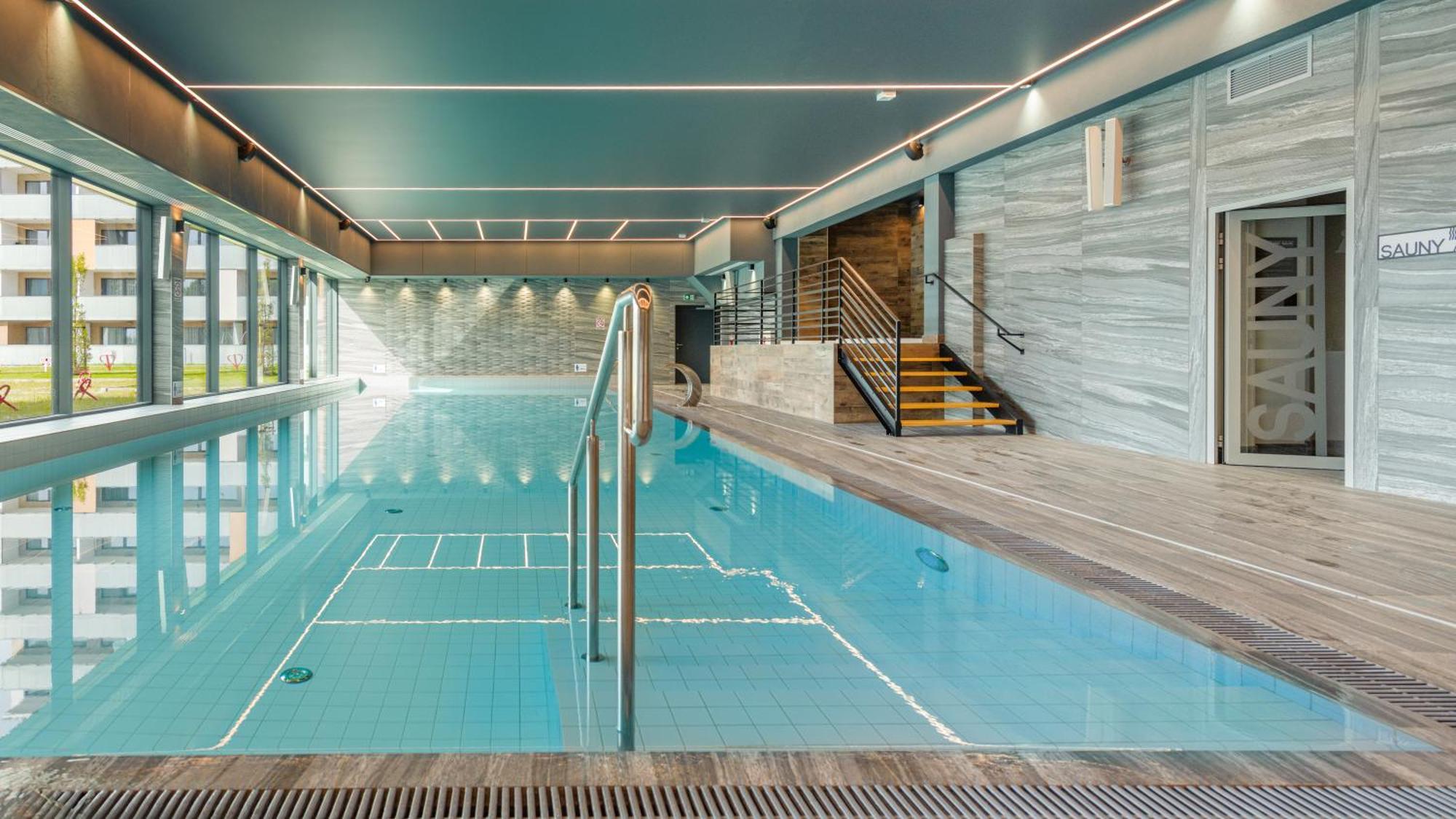 Blue Premium Pool Sauna Fitness Free Колобжег Екстер'єр фото